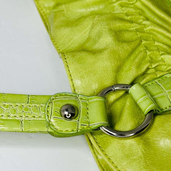 Betty Boop Lime Green Slouch Shoulder Bag - Picture 9 of 13